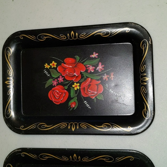 Floral Pattern Metal Tip Trinket Tray Set of 4 - Picture 5 of 13